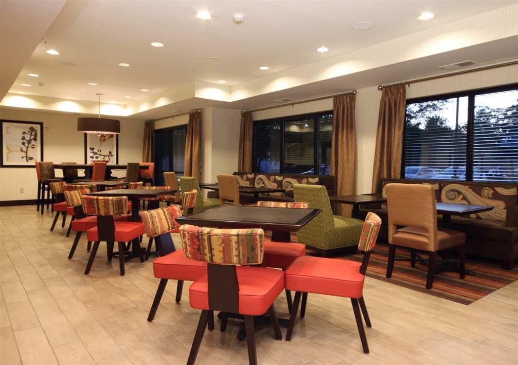 Hampton Inn Binghamton/Johnson City Restaurant photo