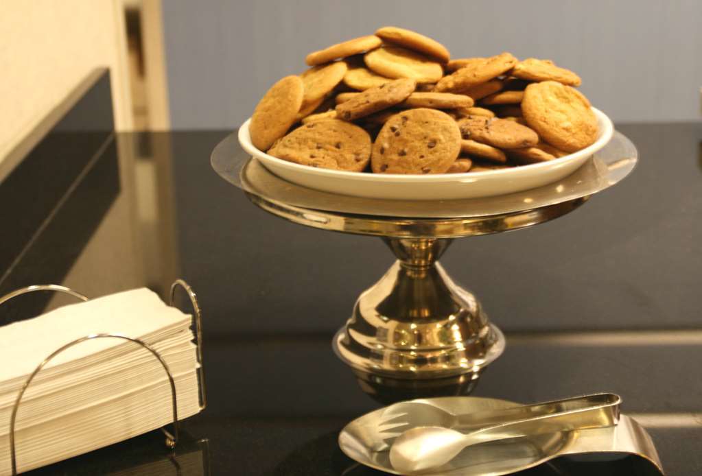 Hampton Inn Binghamton/Johnson City Restaurant photo